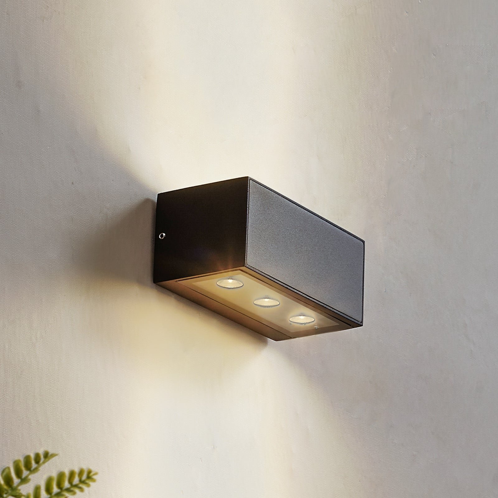 Selim LED Ulkona Seinävalaisin L153 Musta