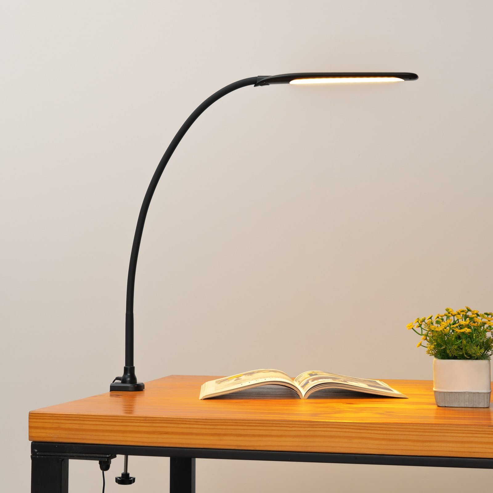 Nilay LED Clip Lamppu CCT Musta
