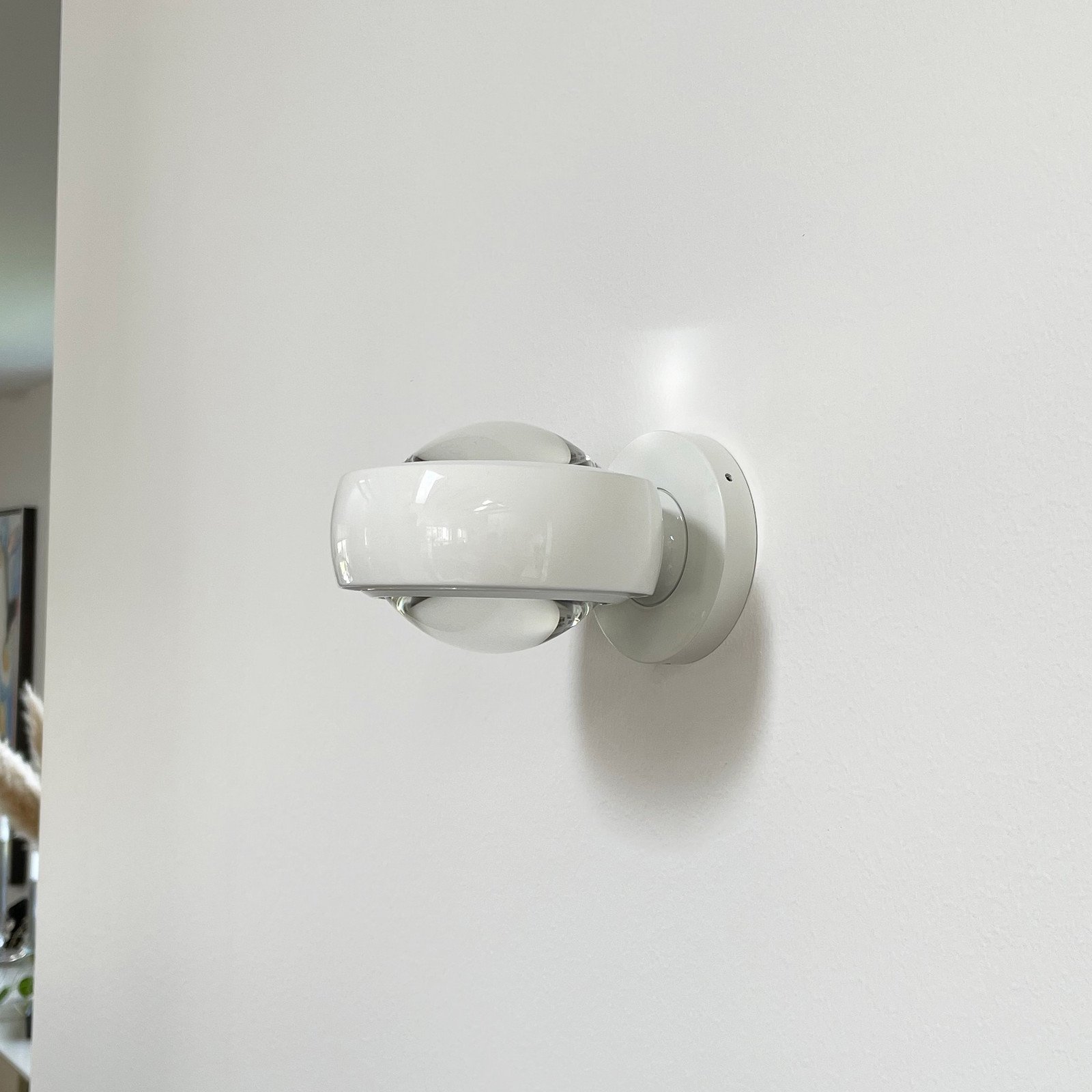 Optic seinävalaisin Glossy White