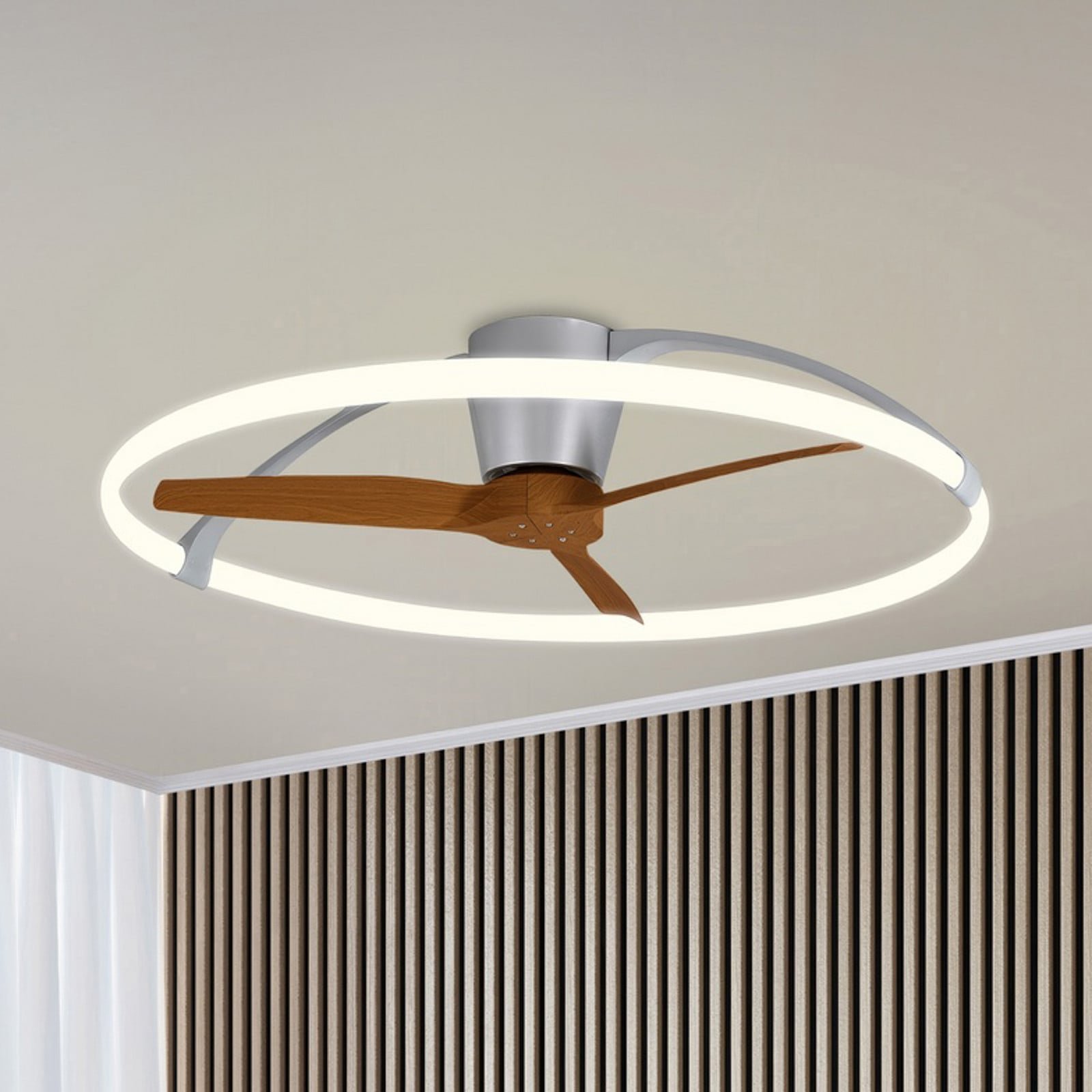 Smart LED-kattotuuletin Nepal hopea/pähkinäpuu