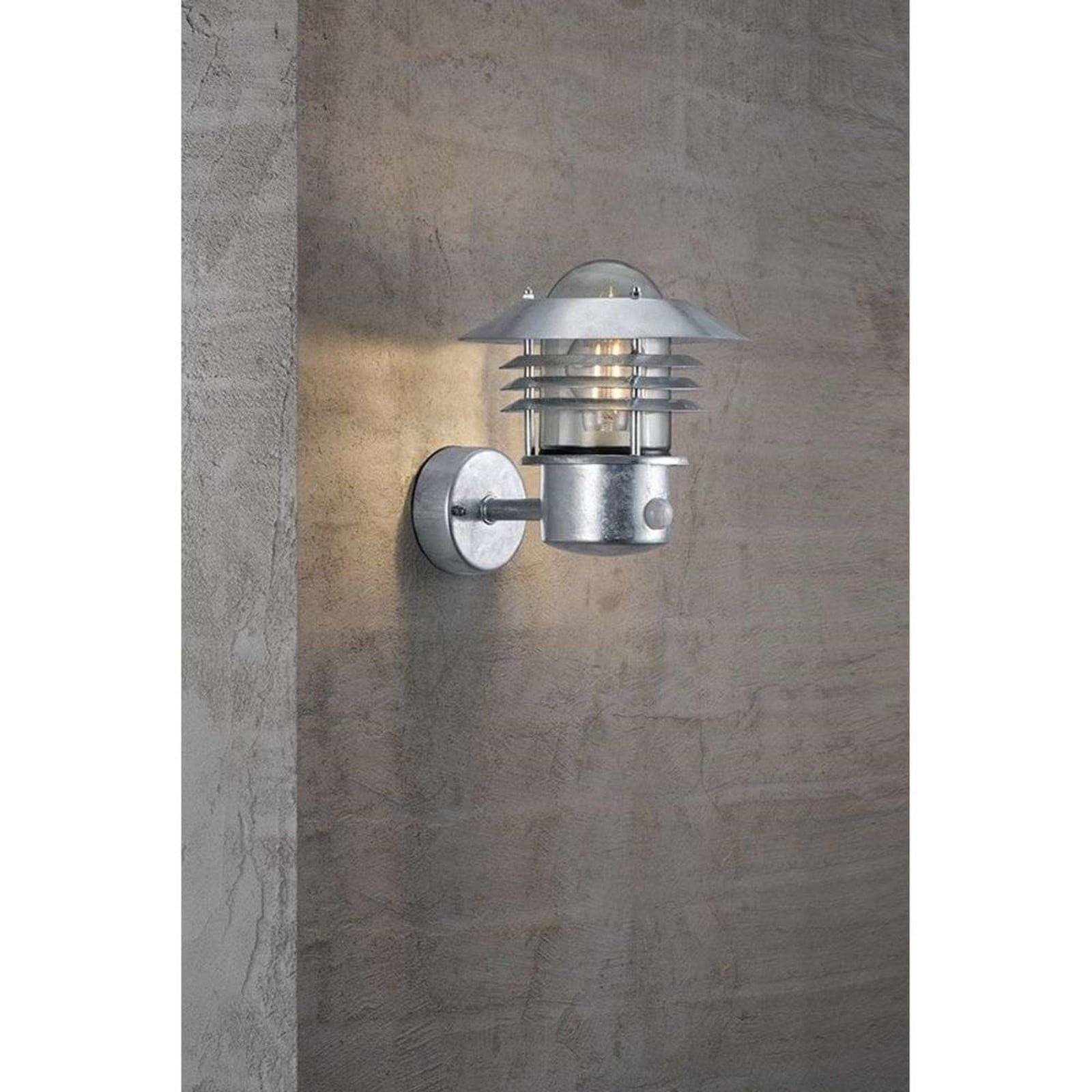 Vejers Seinävalaisin w/Sensor Galvanised