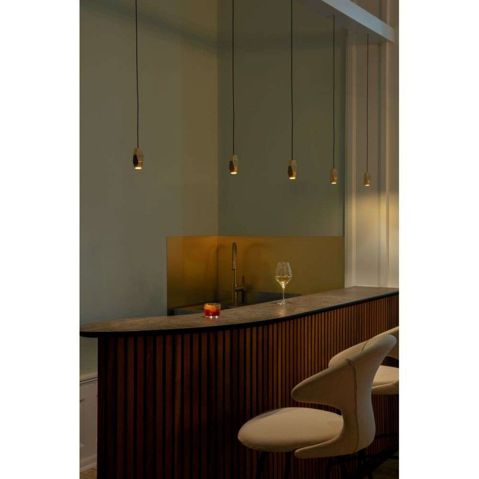 Brighter Days Hexa Varjostin Brass