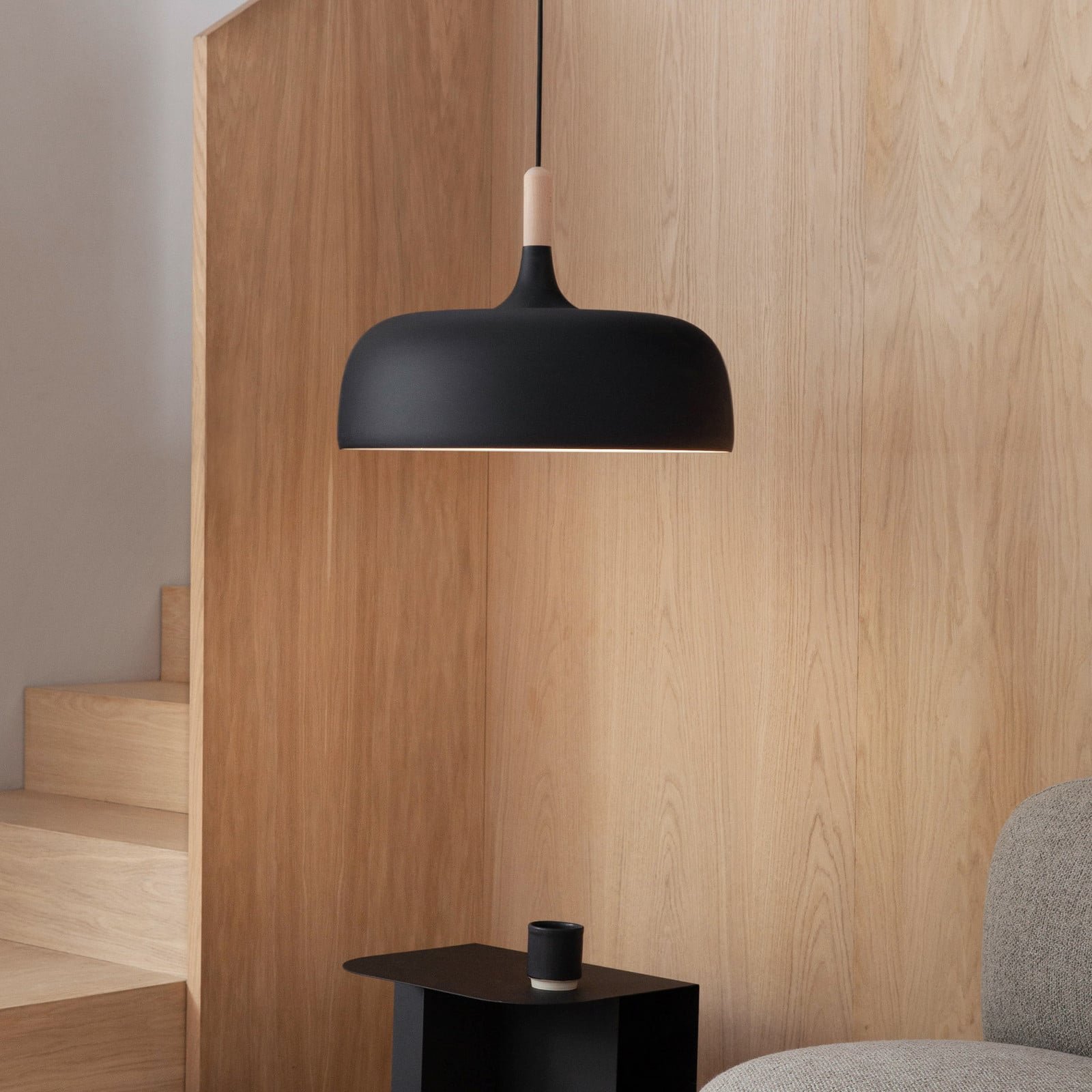 Acorn Riippuvalaisin Matt Black