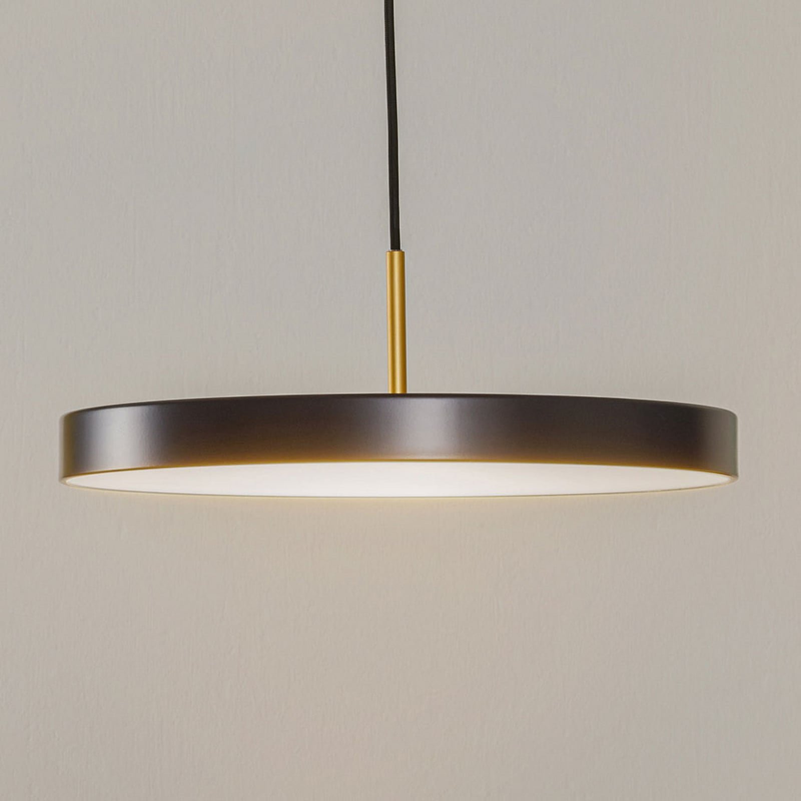 Asteria Medium LED-riippuvalaisin antrasiitti/messinki 43 cm