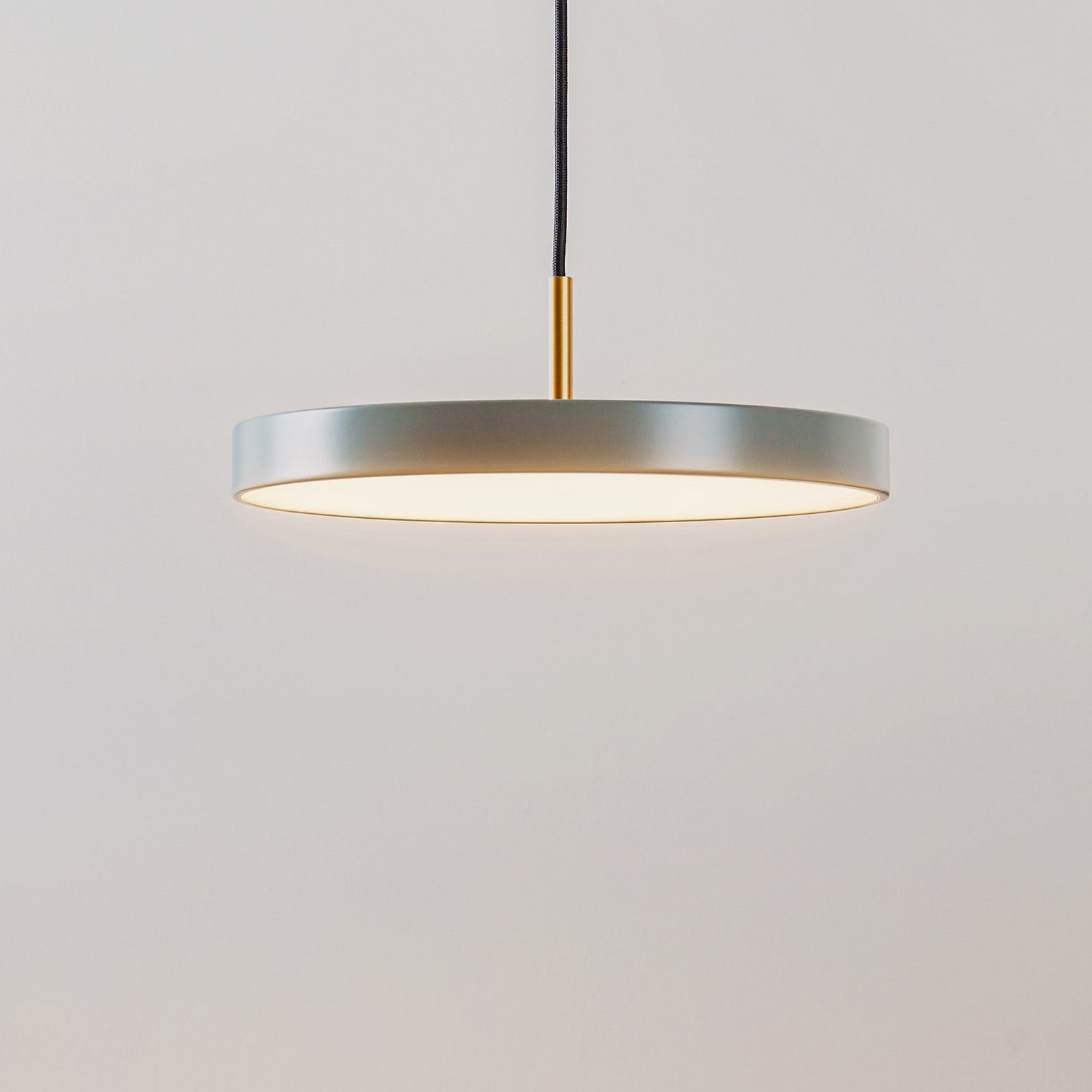 Asteria Mini LED-riippuvalaisin vaaleanvihreä/messinki Ø 31 cm