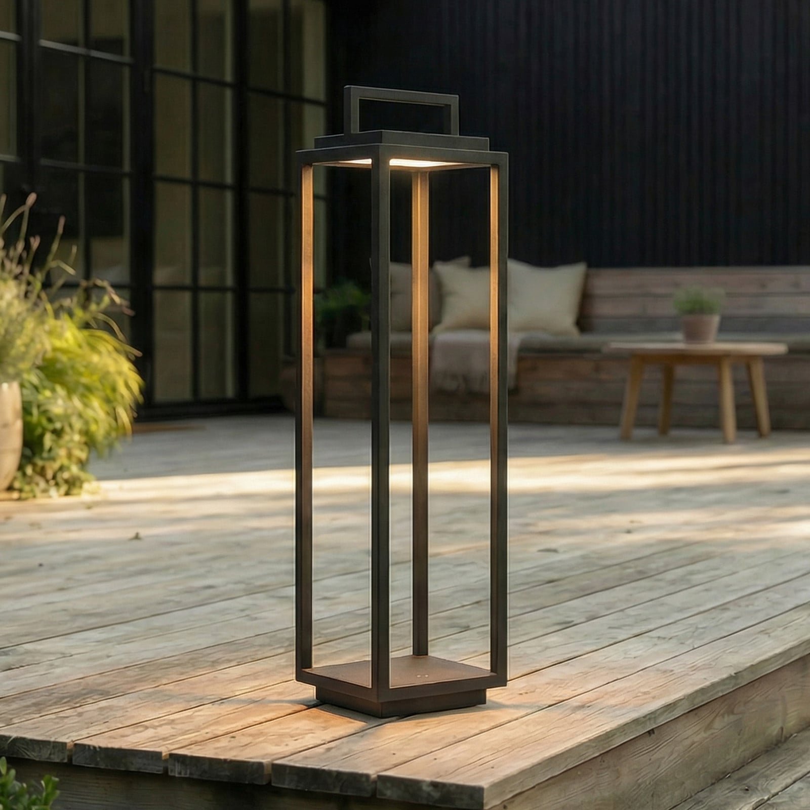 Elaja Portable Ulkovalaisin Black