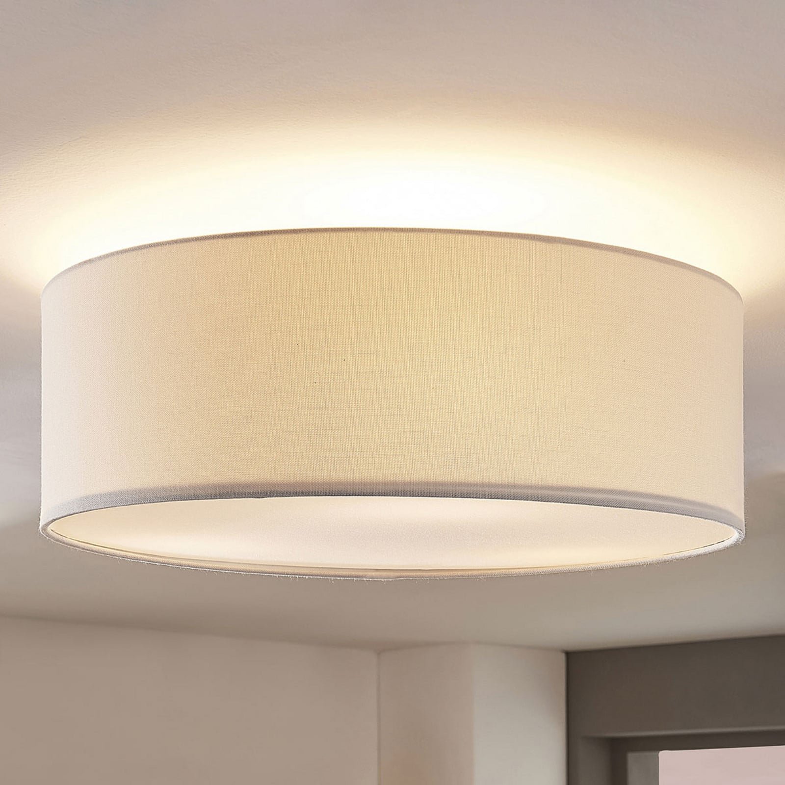 Mariat Round Kattovalaisin White