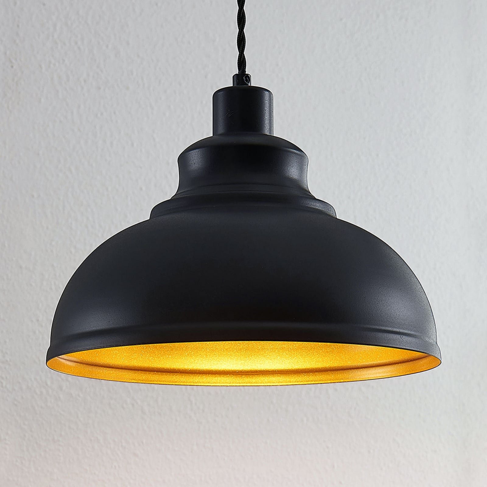Albertine Riippuvalaisin Black