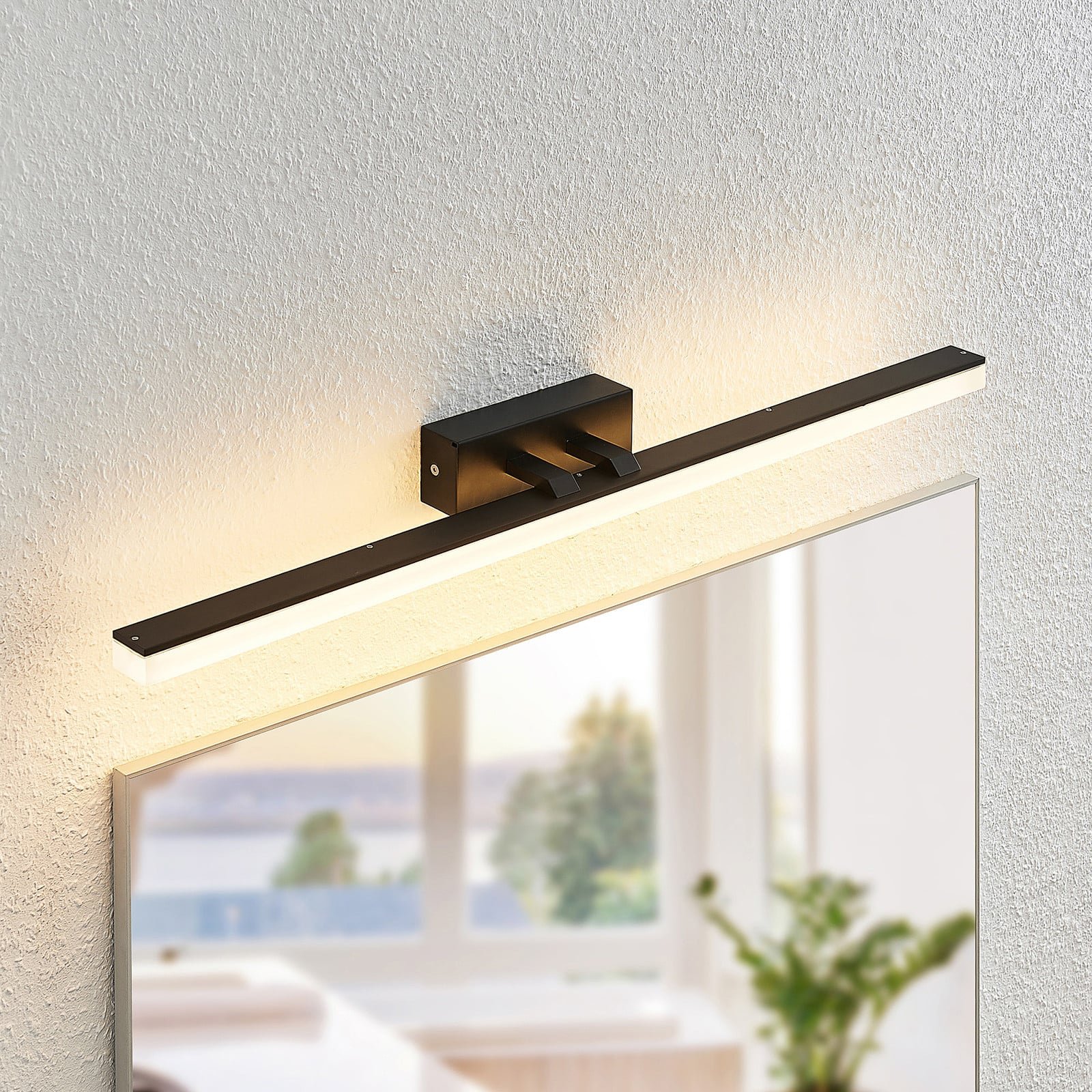 Lisana LED Seinävalaisin IP44 L75 Black