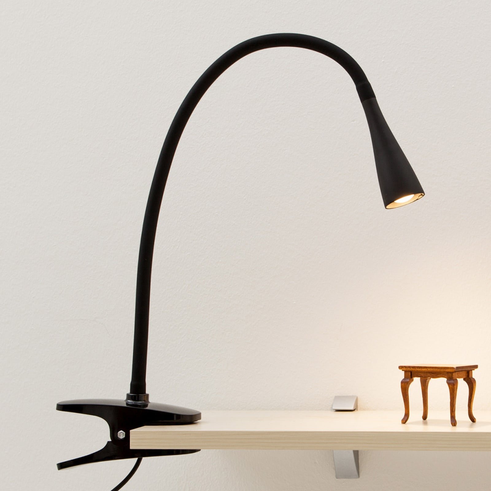 Baris LED Klipsivalaisin Black