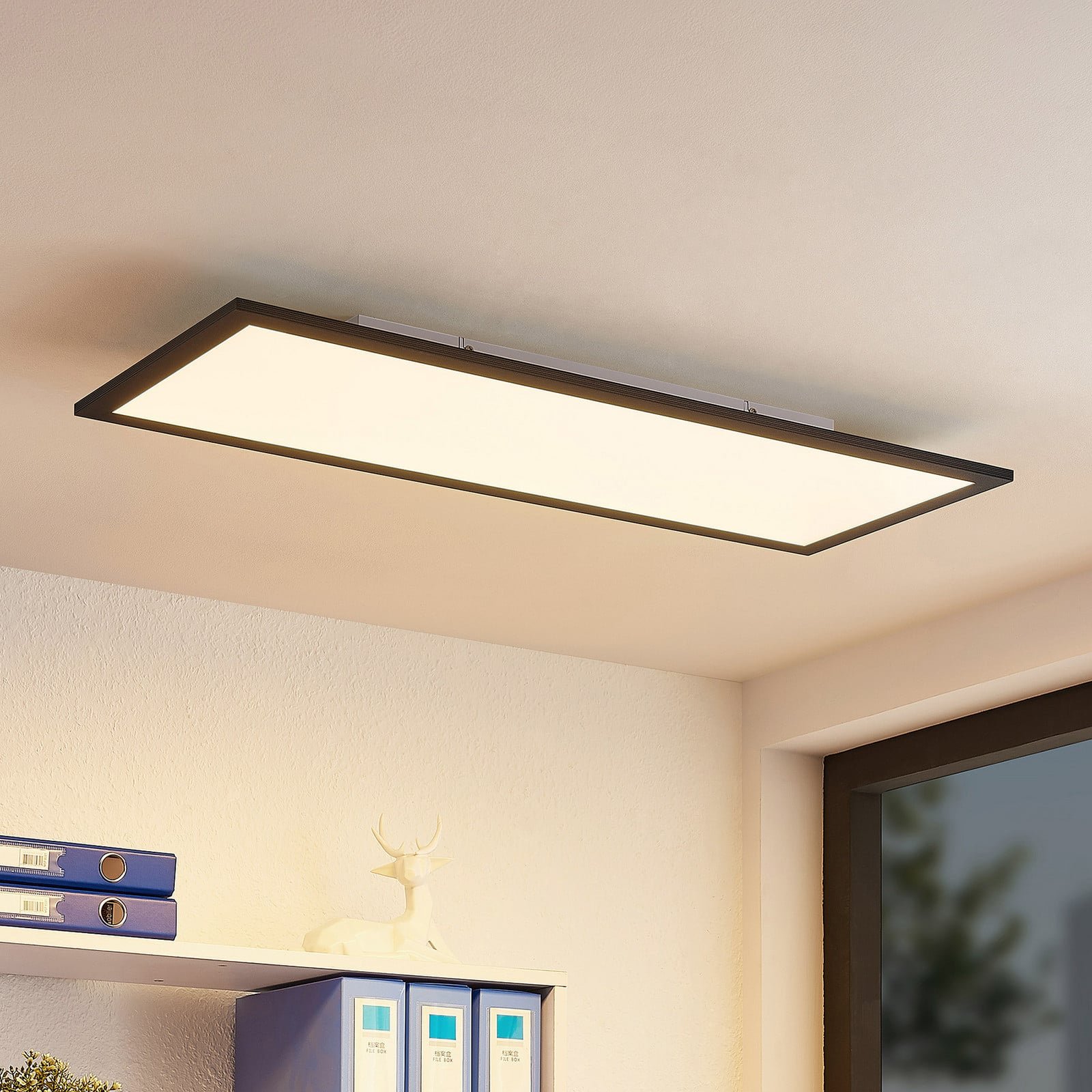 Nelios Kattovalaisin LED 4000K 80x30 Black