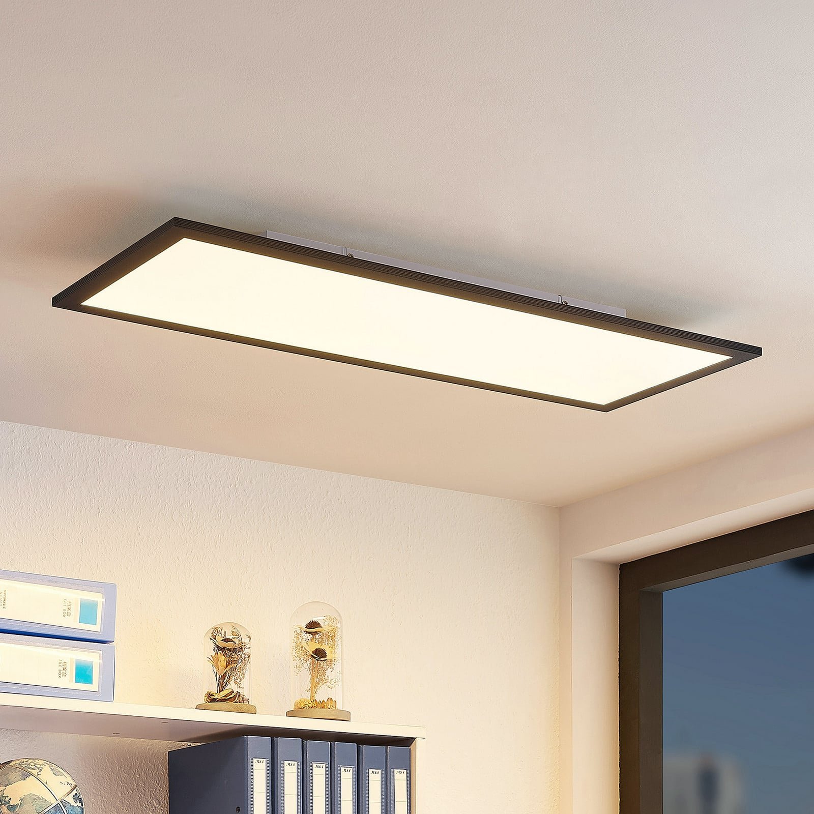 Nelios Kattovalaisin LED 2700-6500k 80x30 Black