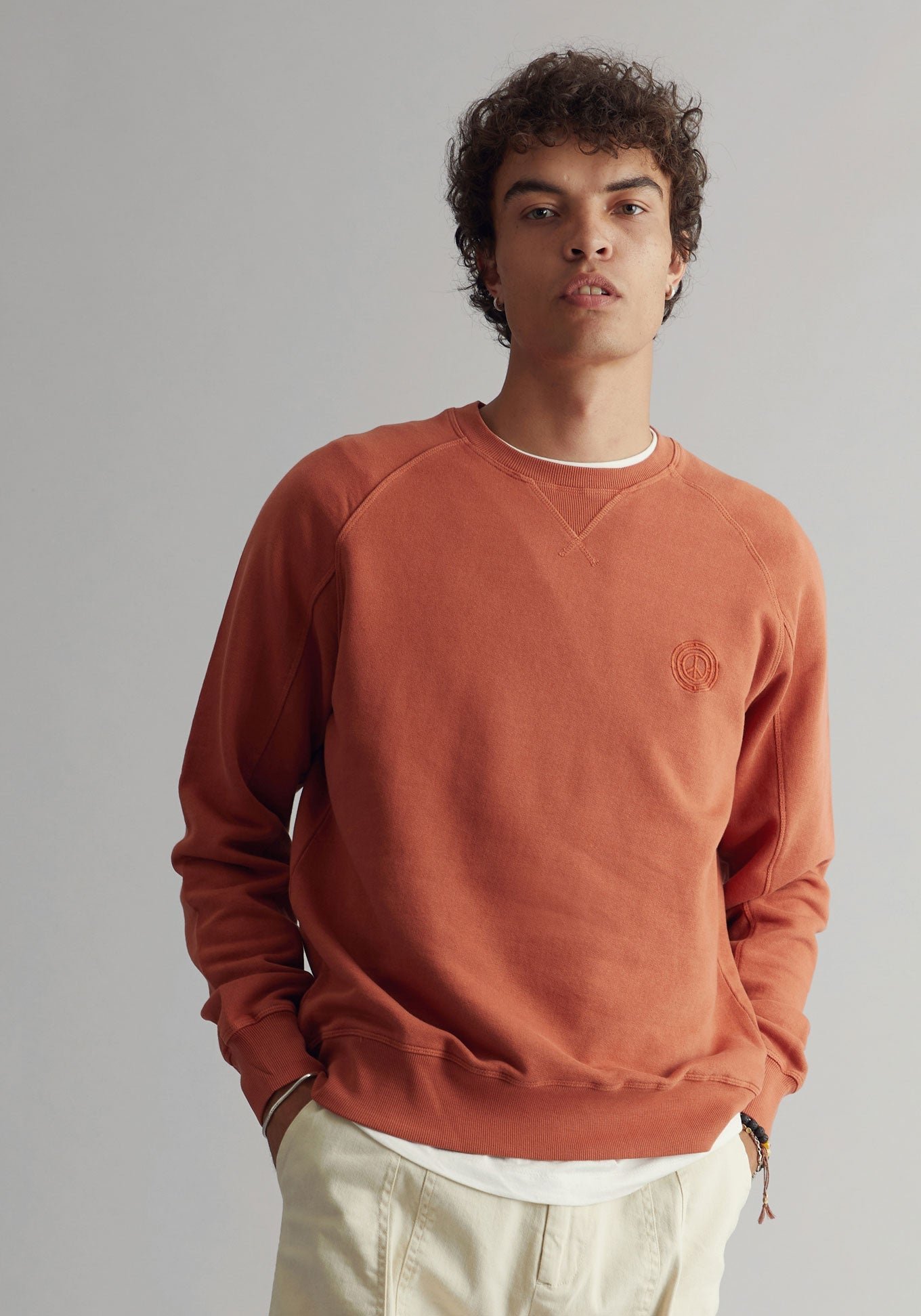 Anton Collegepusero Clay Brown