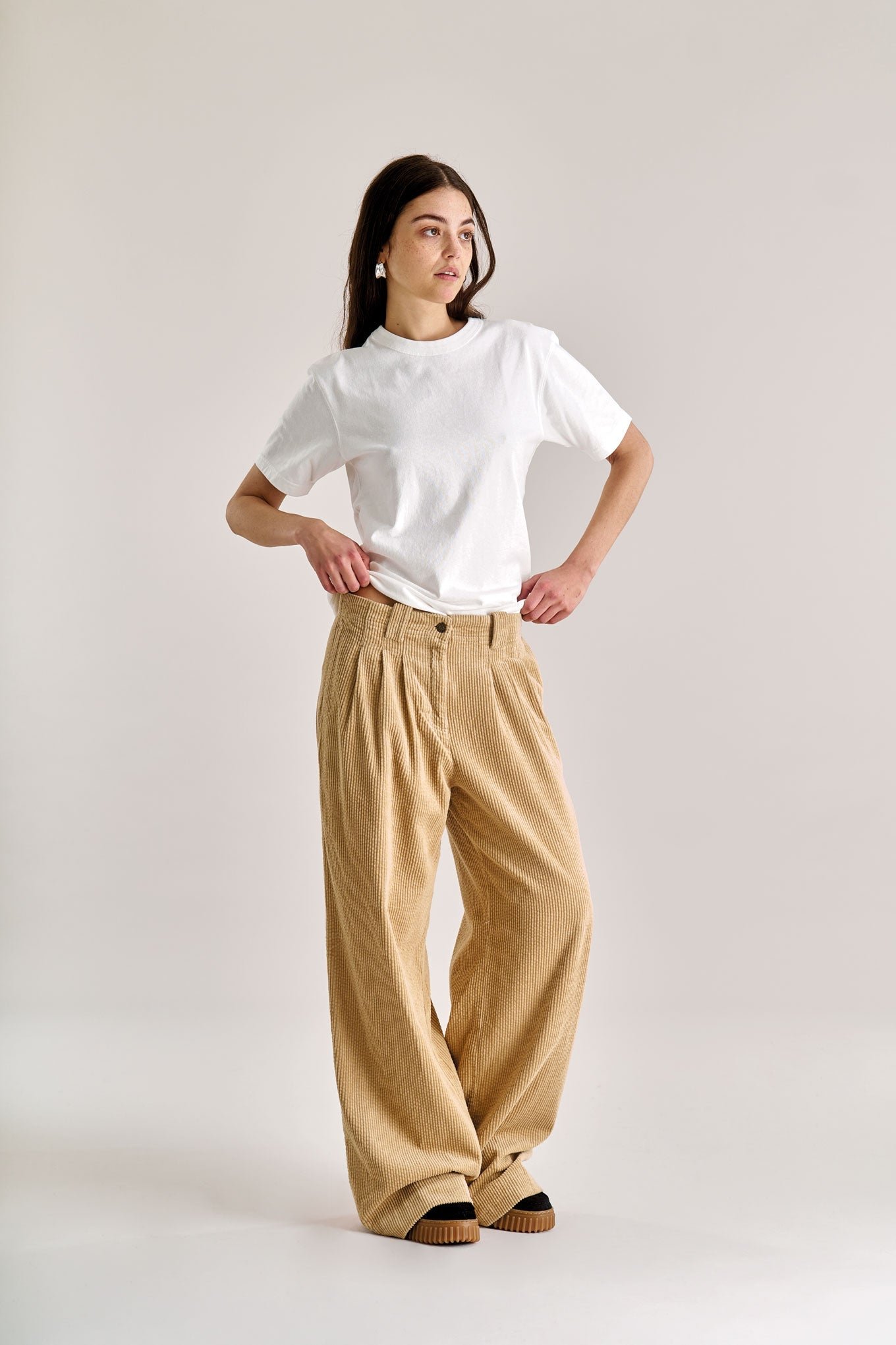 Lola Housut Croissant Beige