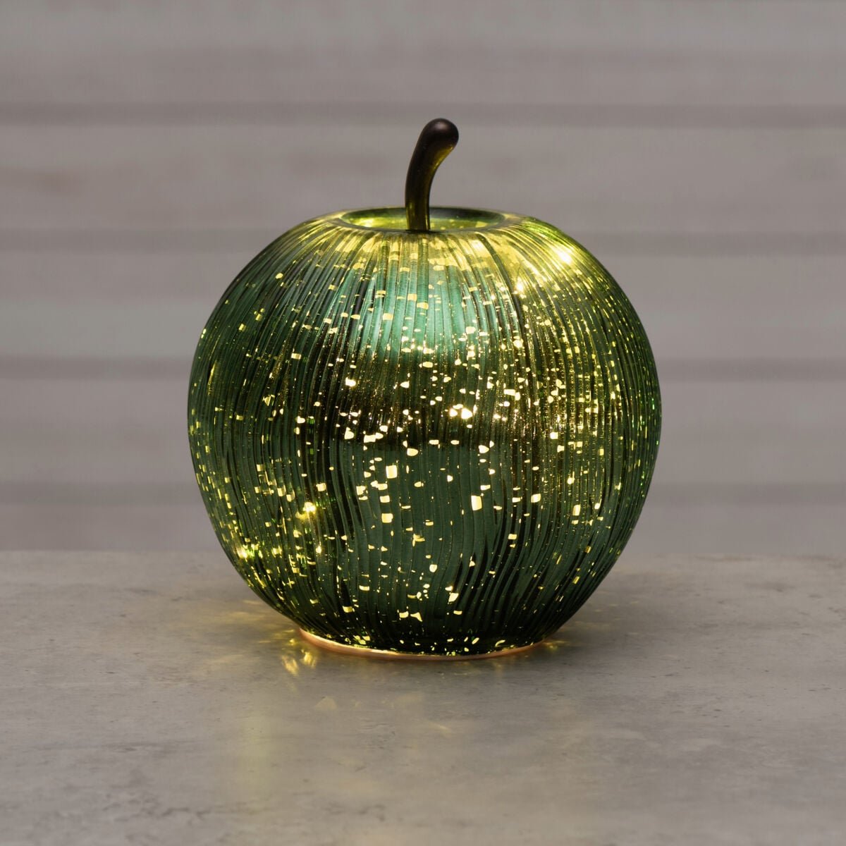 Finnlumor LED-omena 16x17 cm vihreä