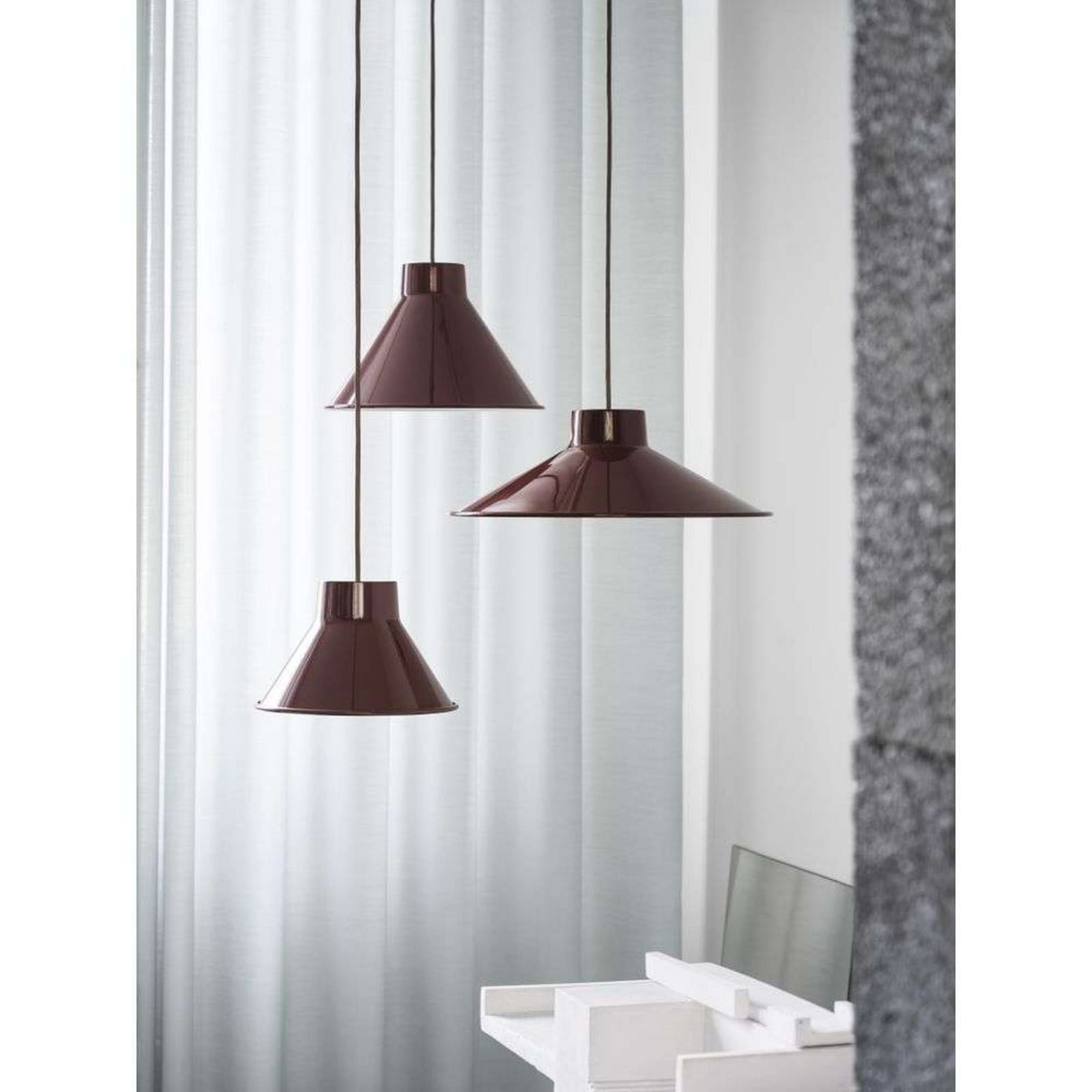 Top Riippuvalaisin Ø21 Deep Red - Muuto - Ruokailutila - Design - Metalli